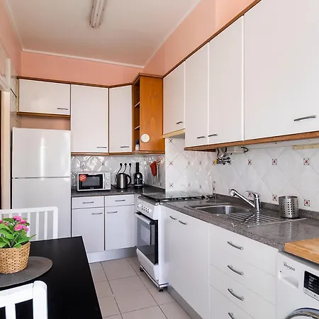 Cozy And Family Apartment Lissabon